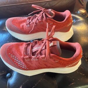 Salomon AERO GLIDE 3 GRVL
Women - Gravel Running